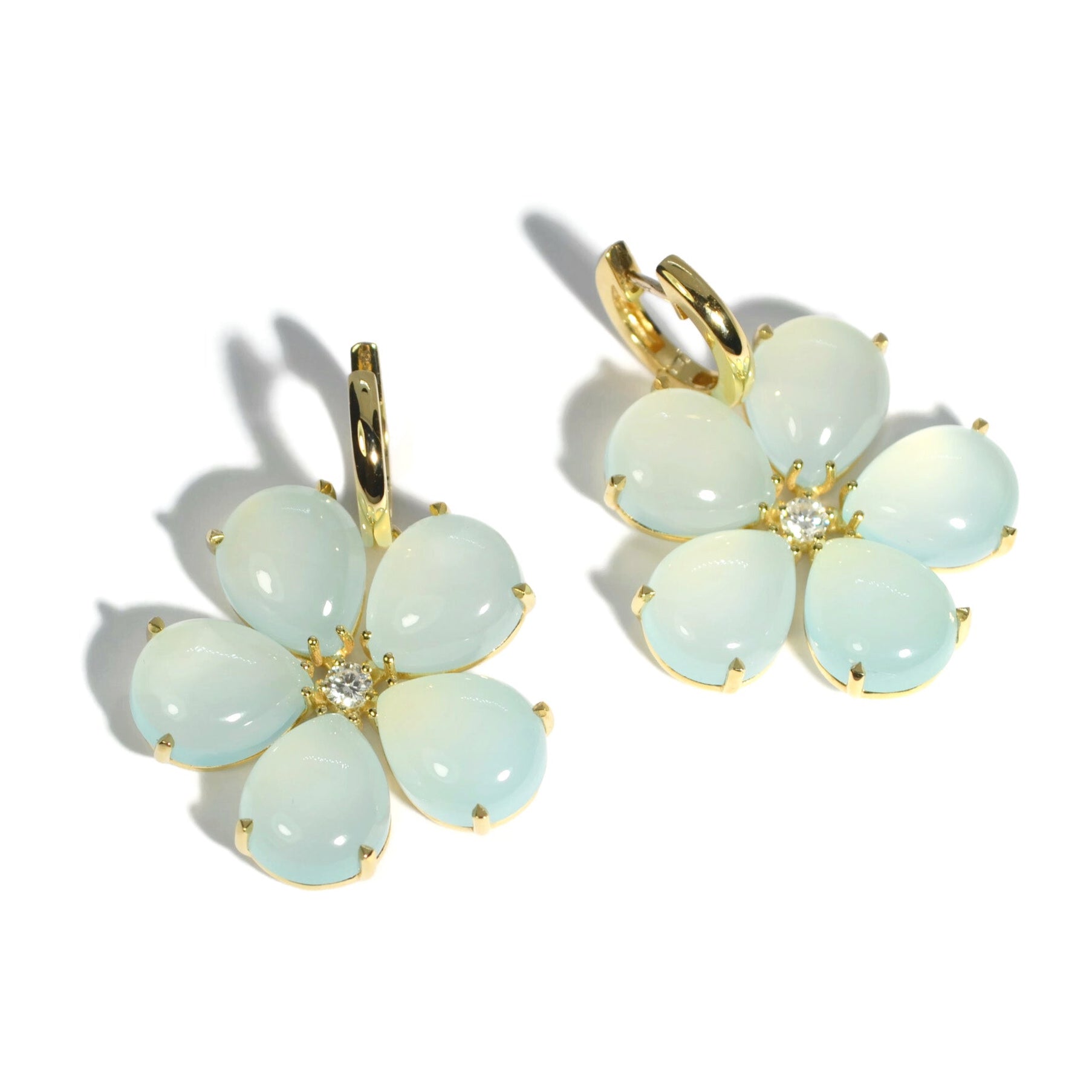 Afurst-fiori-large-drop-earrings-green-aqua-chalcedony-diamonds-yellow-gold-O2298GCV1