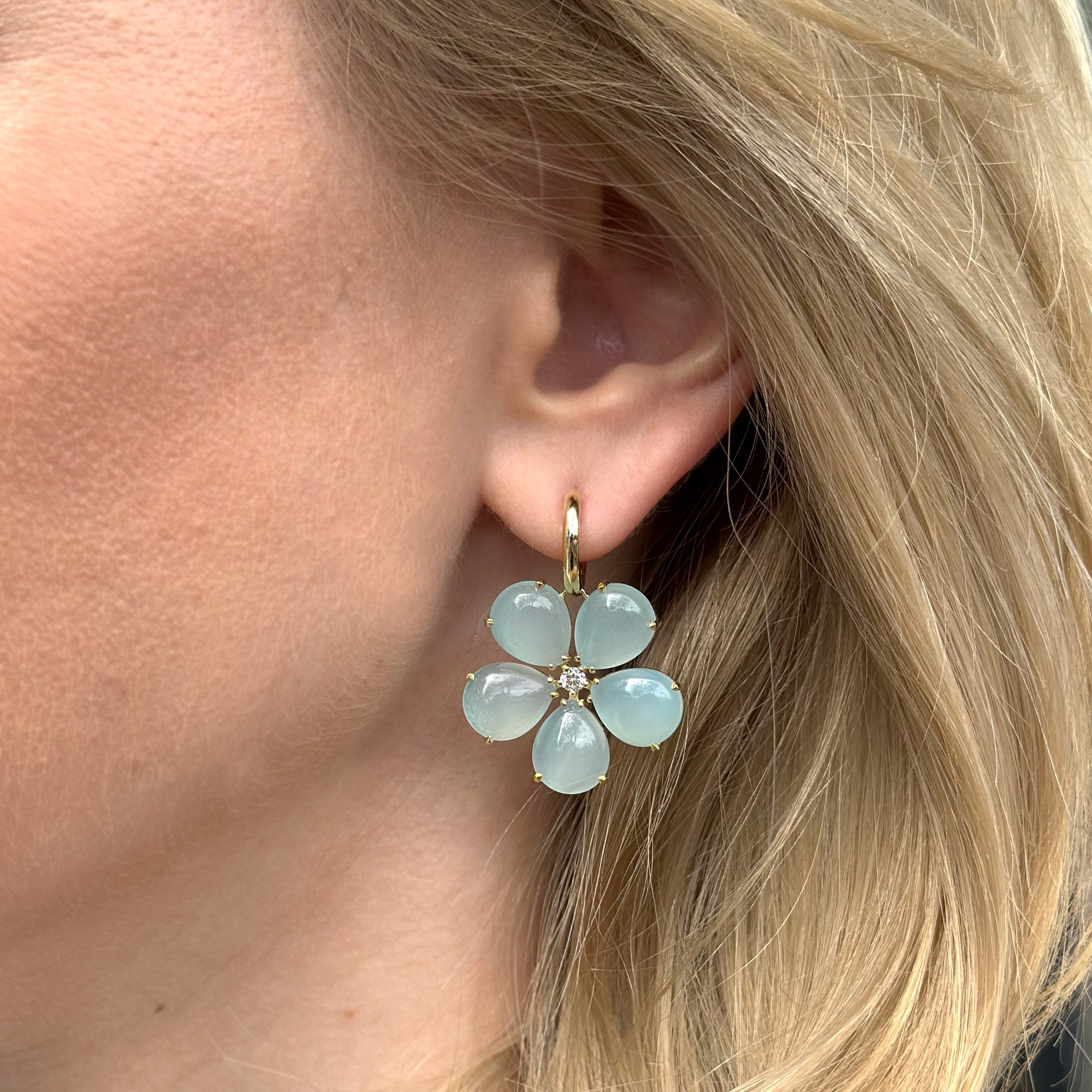 Afurst-fiori-large-drop-earrings-green-aqua-chalcedony-diamonds-yellow-gold-O2298GCV1