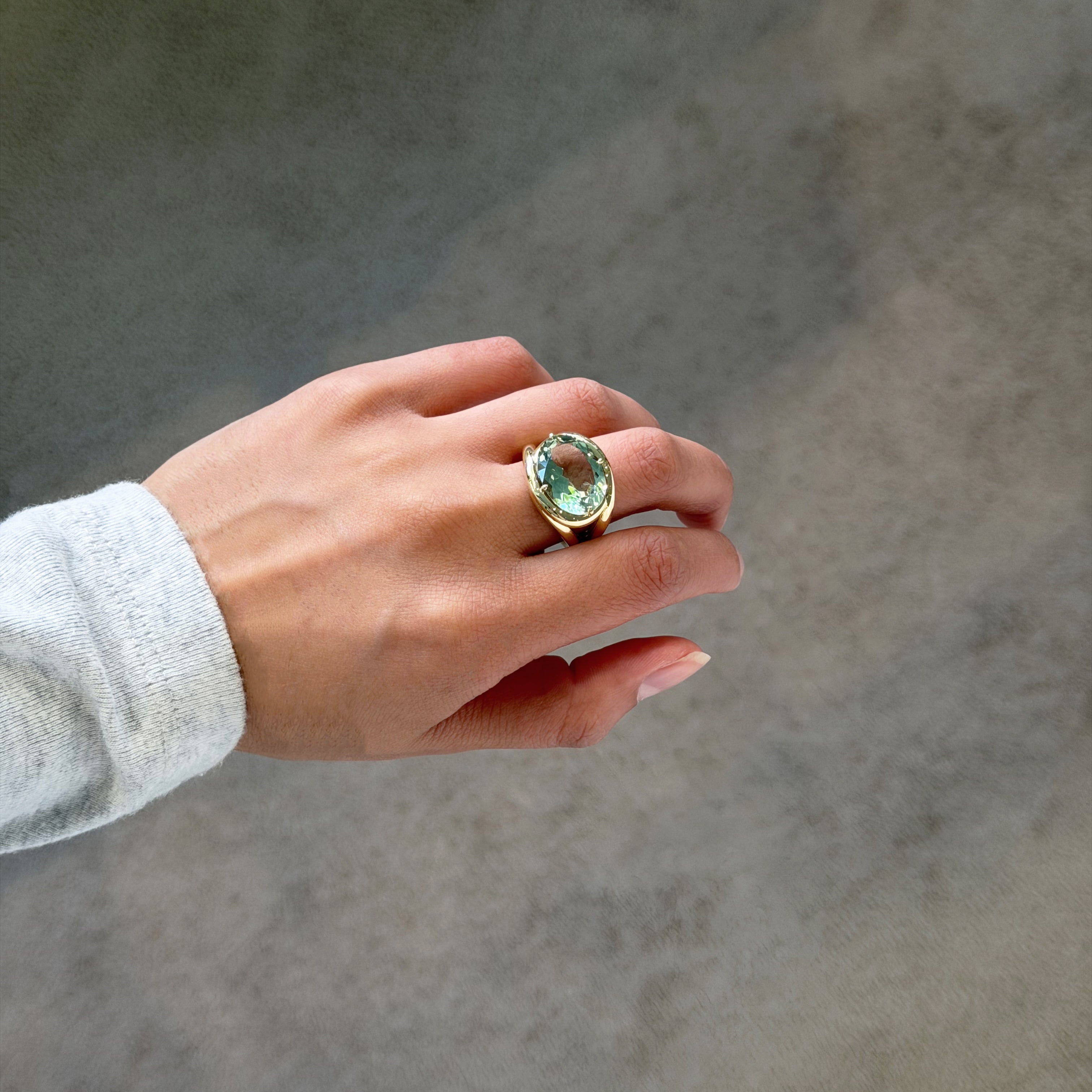 a-and-furst-aera-ring-with-prasiolite-18k-yellow-gold-A2600GP_3_67c53c24-6e0a-4c62-9f10-df4a36c2b133
