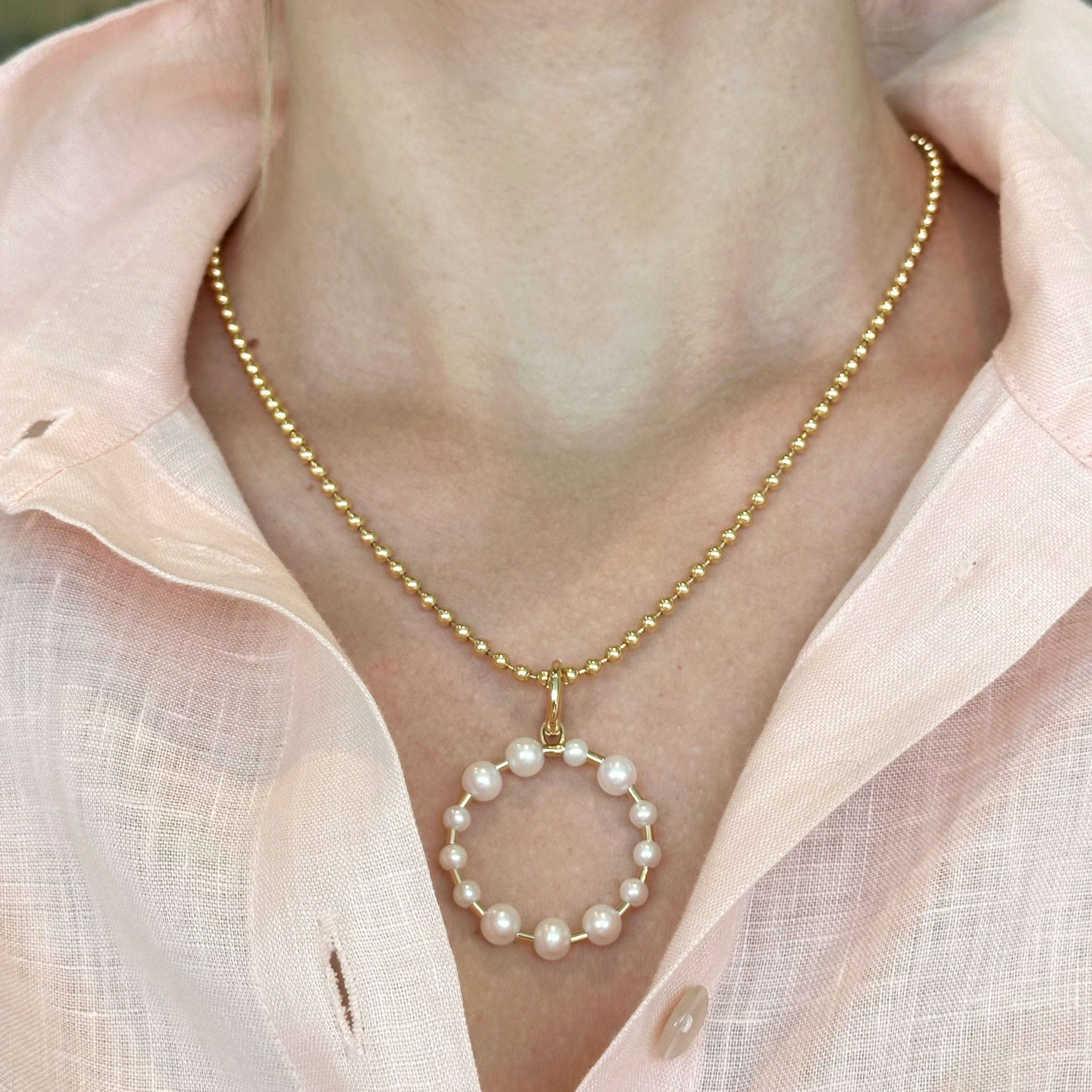 a&furst-joy-30mm-pendant-with-white-pearls-18k-yellow-gold-D2501G5-30