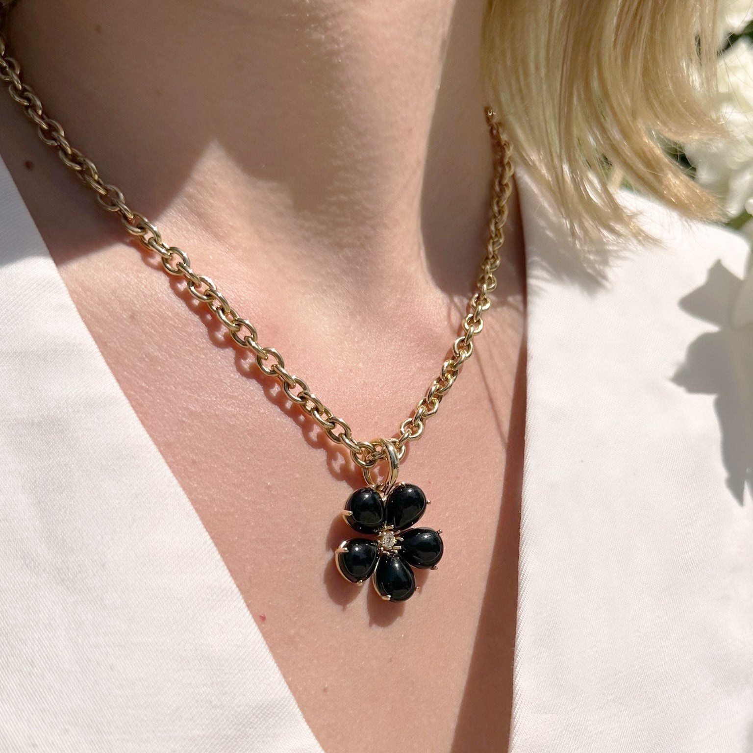 afurst-fiori-pendant-black-onyx-diamond-yellow-gold-D2296GX1