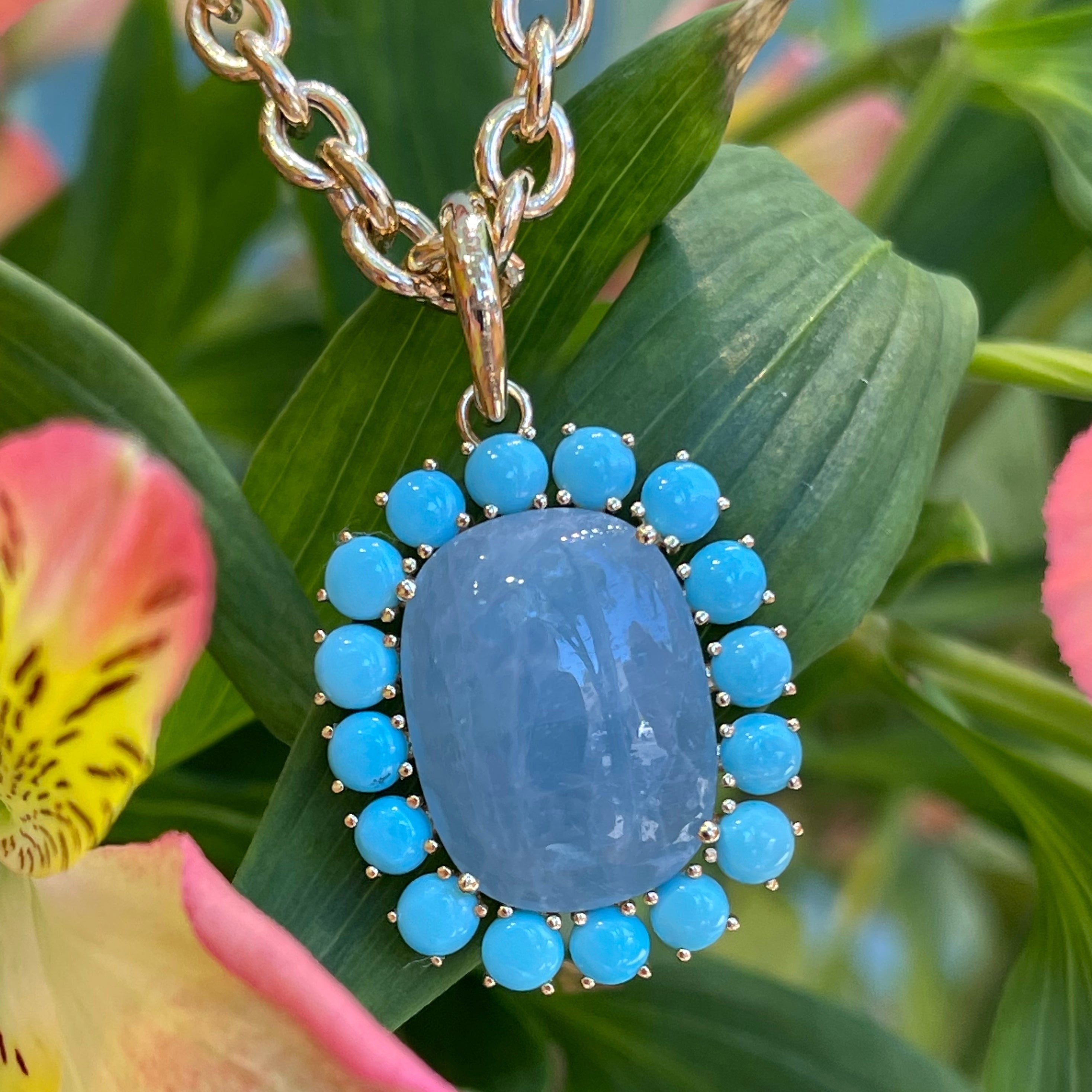 a_furst-sole-pendant-milky-aquamarine-turquoise-yellow-gold-d2003ghtu-1