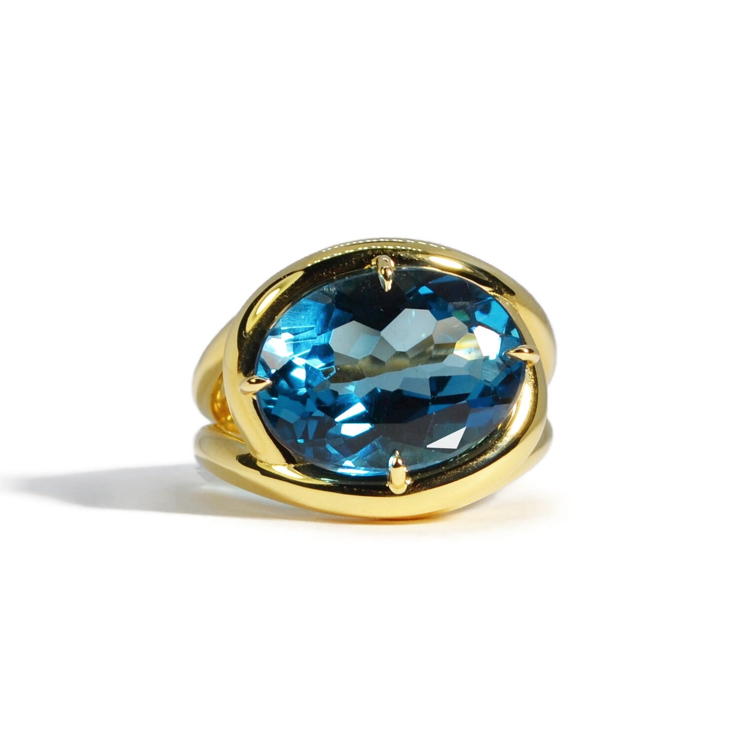 Aera - Cocktail Ring with London Blue Topaz, 18k Yellow Gold