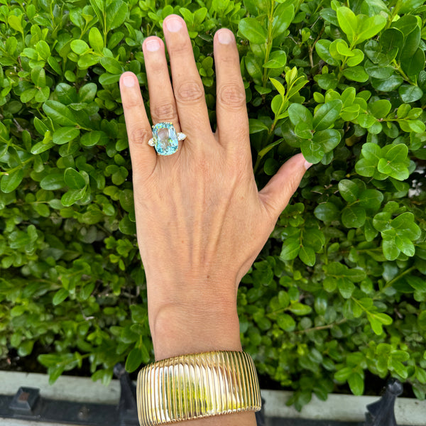 a-furst-party-cocktail-ring-aquamarine-diamonds-18k-yellow-gold-A1530GH1