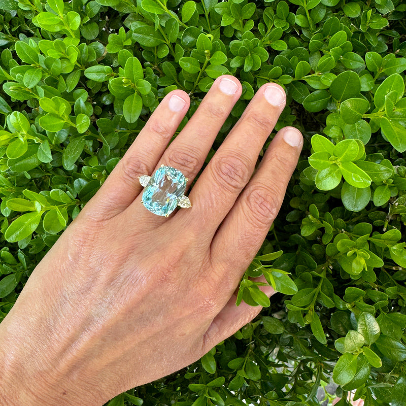 a-furst-party-cocktail-ring-aquamarine-diamonds-18k-yellow-gold-A1530GH1