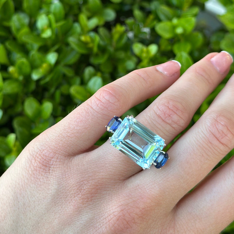 Party - Cocktail Ring with Blue Topaz and Kyanite, 18k White Gold