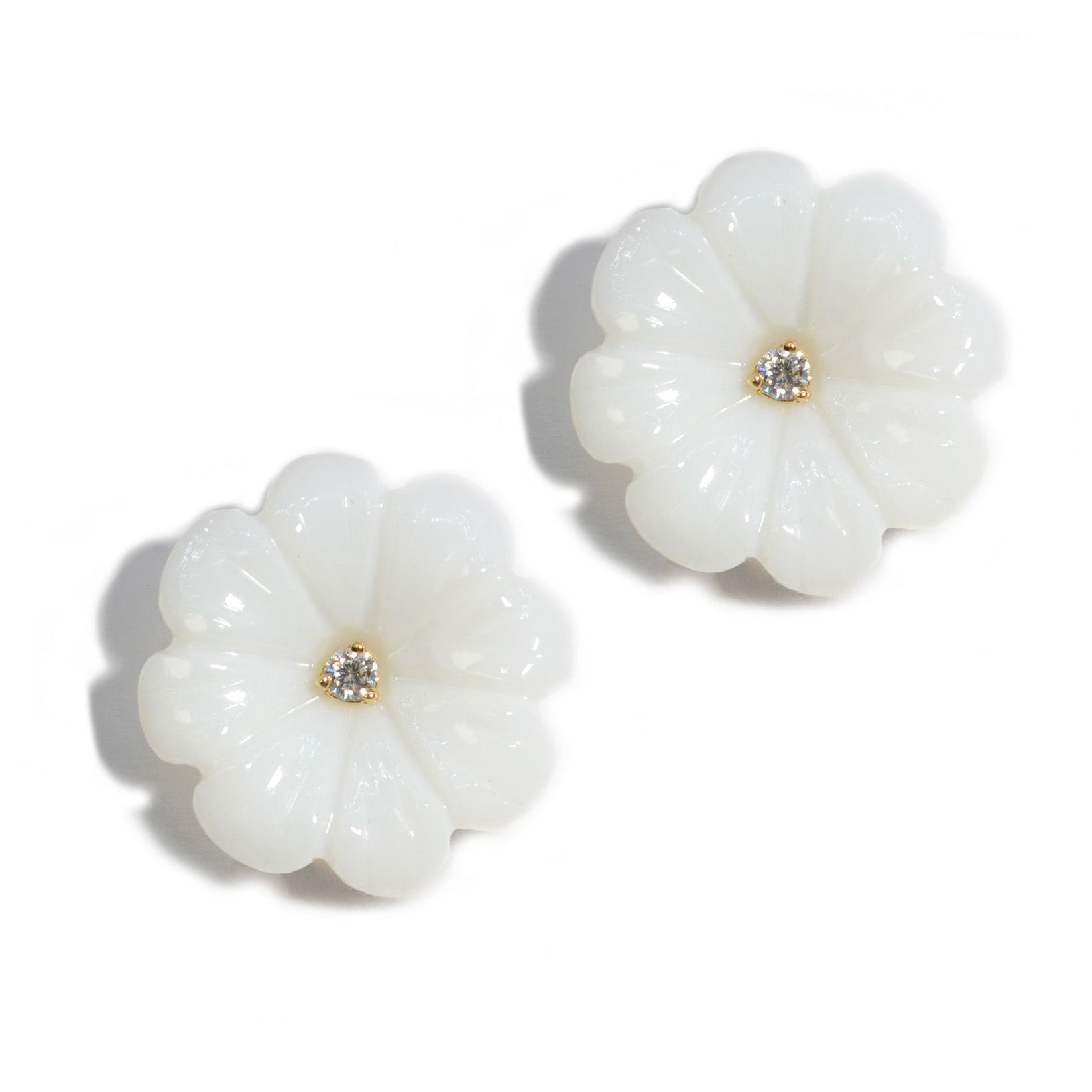 Fiori - Small Button Earrings with White Agate and Diamonds, 18k Yellow Gold