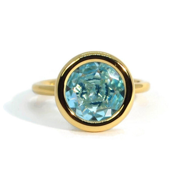 A & Furst - Gaia - Medium Stackable Ring with Round Blue Topaz, 18k Yellow Gold