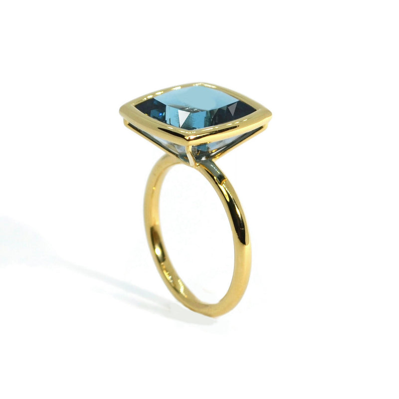 A & Furst - Gaia - Large Stackable Ring with London Blue Topaz, 18k Yellow Gold