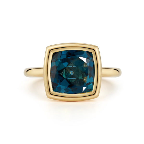 Gaia - Medium Stackable Ring with London Blue Topaz, 18k Yellow Gold