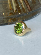 a-furst-essential-cocktail-ring-peridot-yellow-gold-A1950GO-12.32