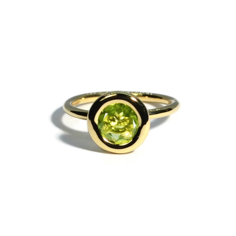 a-furst-gaia-small-round-ring-peridot-18k-yellow-gold-A1708GO