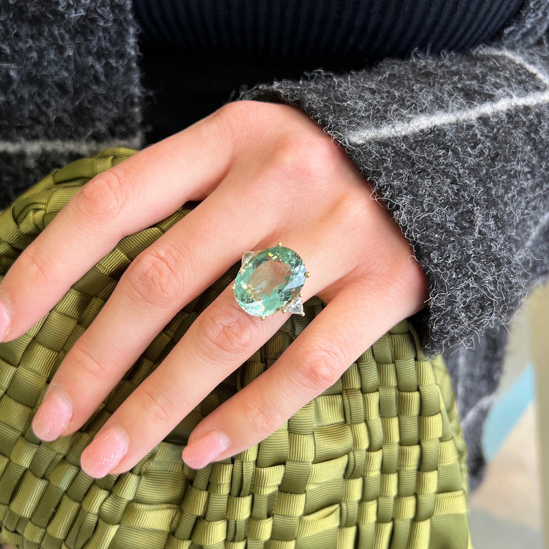 a-furst-party-cocktail-ring-green-aquamarine-diamonds-18k-yellow-gold-A1540GBV1