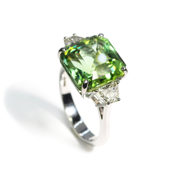 a-furst-party-cocktail-ring-green-tourmaline-diamonds-18k-white-gold-A1520BTV1