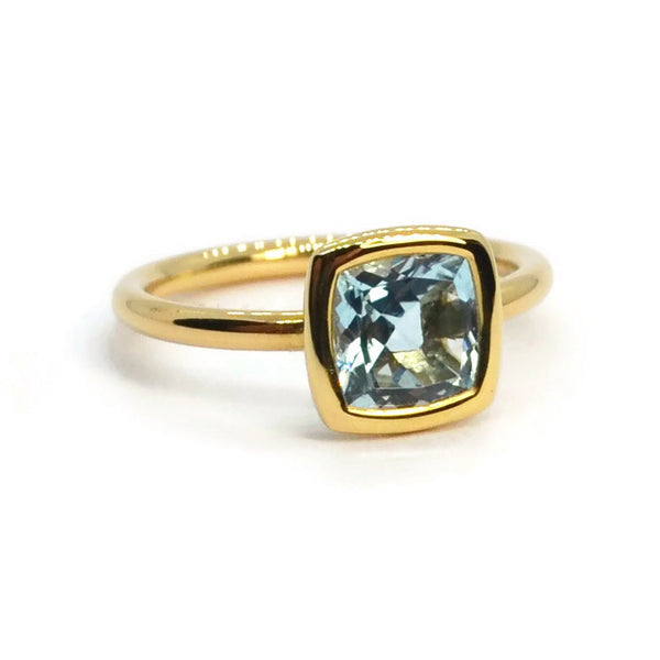 Gaia - Small Stackable Ring with Blue Topaz, 18k Yellow Gold
