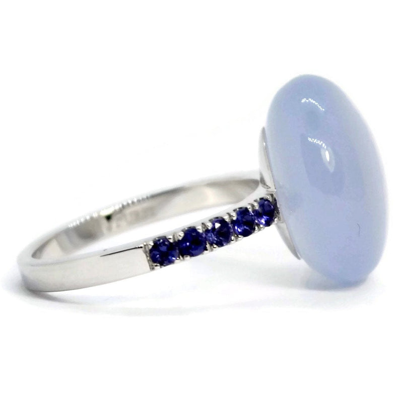 A-FURST-BONBON-RING-BLUE-CHALCEDONY-IOLITE-WHITE-GOLD-A1230BICA